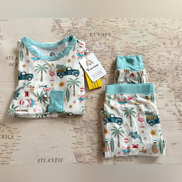 🆕Emerson & Friends Coastal Christmas Bamboo Pajamas Size 4/5 (Top) 6/7 Pants - Picture 2 of 8